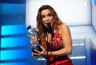 Anitta deixa Warner Music após disputa pública com a gravadora