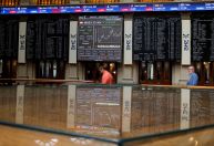 Incerteza com economia dos EUA se dissemina e ações caem pelo mundo