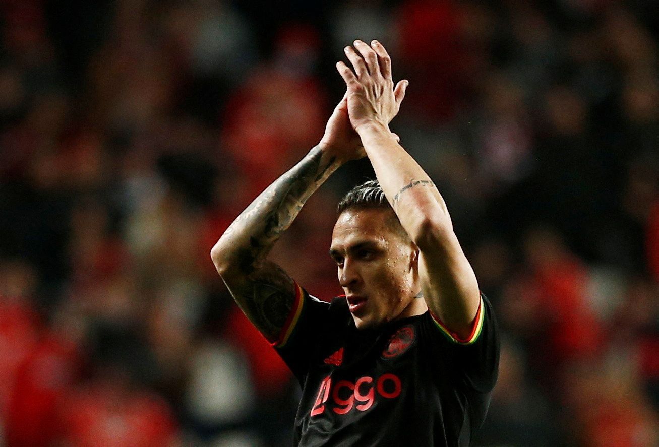 Antony em jogo do Ajax Amsterdã