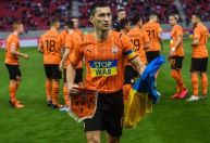 Ele dirige o maior clube de futebol da Ucrânia. Depois da guerra, sua vida mudou