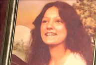 Após 34 anos, assassino é descoberto depois de deixar DNA em envelope lambido