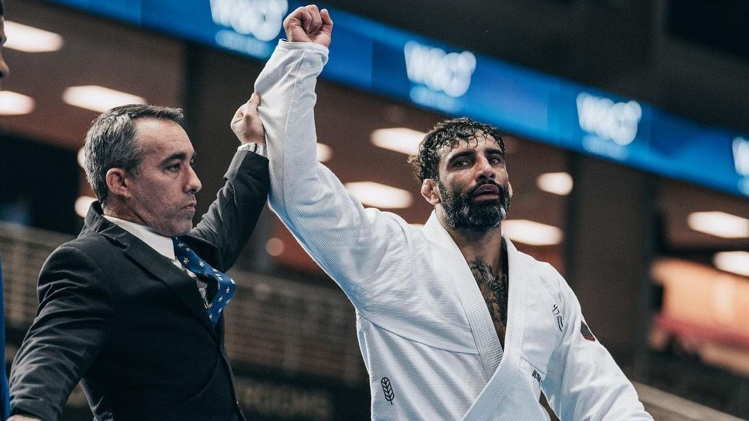 Leandro Lo