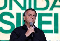 Bolsonaro diz se arrepender de ter dito que não era coveiro: “Perdi a linha”