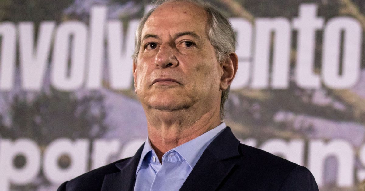 Após convite do PSDB, Ciro Gomes diz que não disputará Presidência