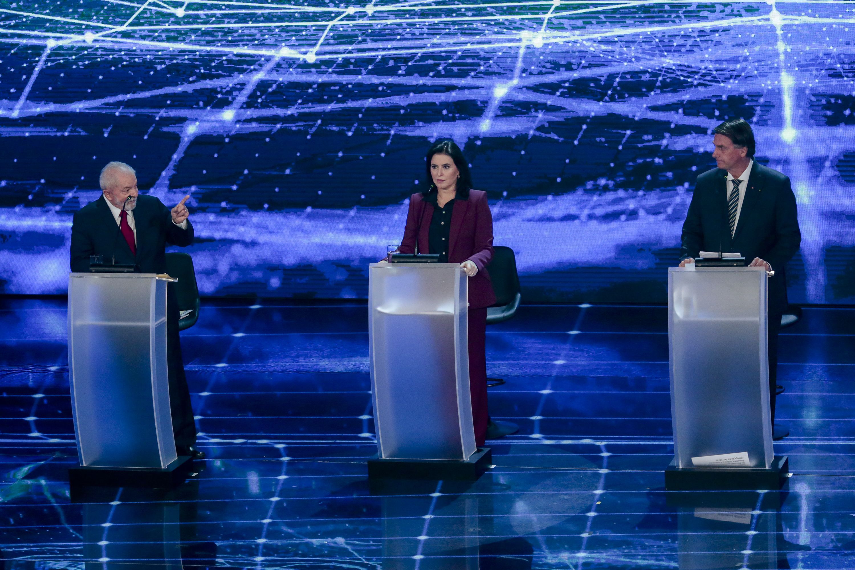 Luiz Inácio Lula da Silva responde a Jair Bolsonaro durante debate na Band