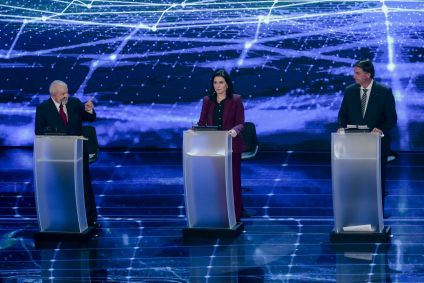 Luiz Inácio Lula da Silva responde a Jair Bolsonaro durante debate na Band