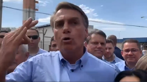 Presidente Jair Bolsonaro (PL) durante visita a São José dos Campos