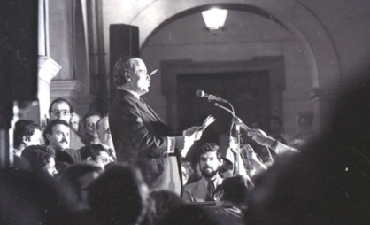 Leitura da carta aos brasileiros em 1977