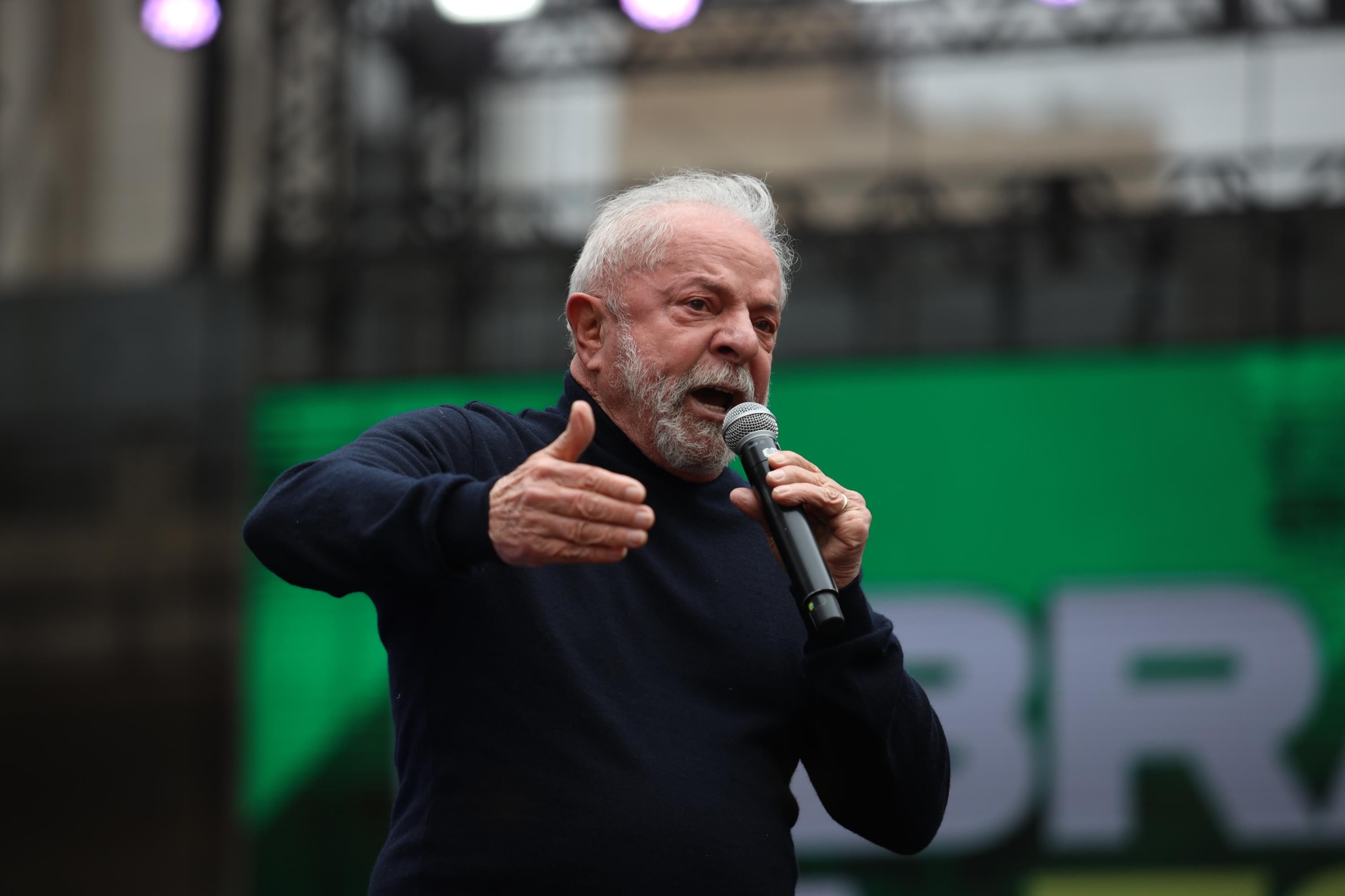 COMÍCIO DO PT NO VALE DO ANHANGABAÚ PARTICIPAÇÃO DE POLÍTICOS E CANDIDATOS