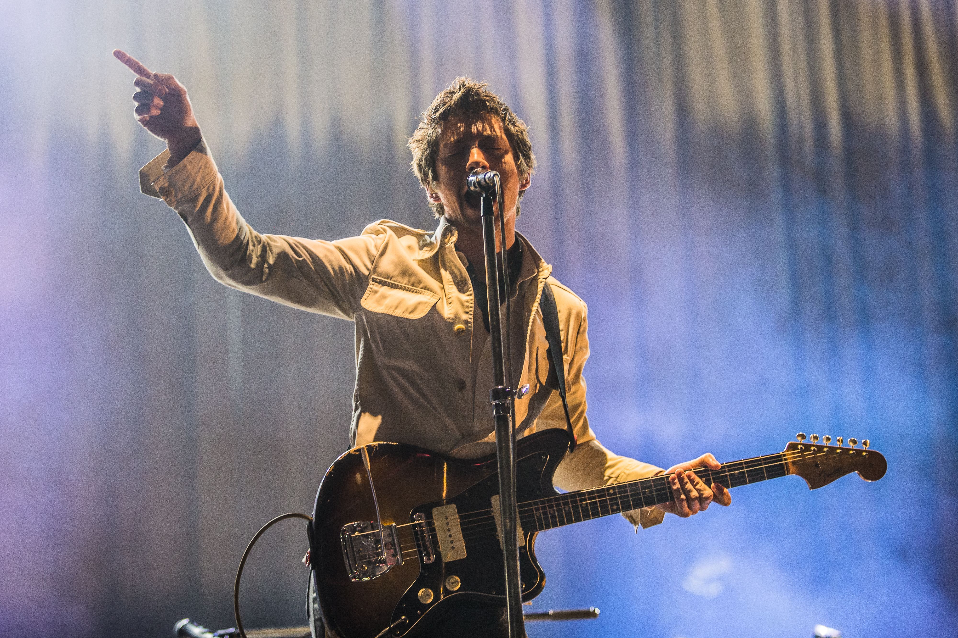 Alex Turner, cantor do Arctic Monkeys, durante apresentação no festival Pal Norte, em 2019. / Medios y Media/Getty Images