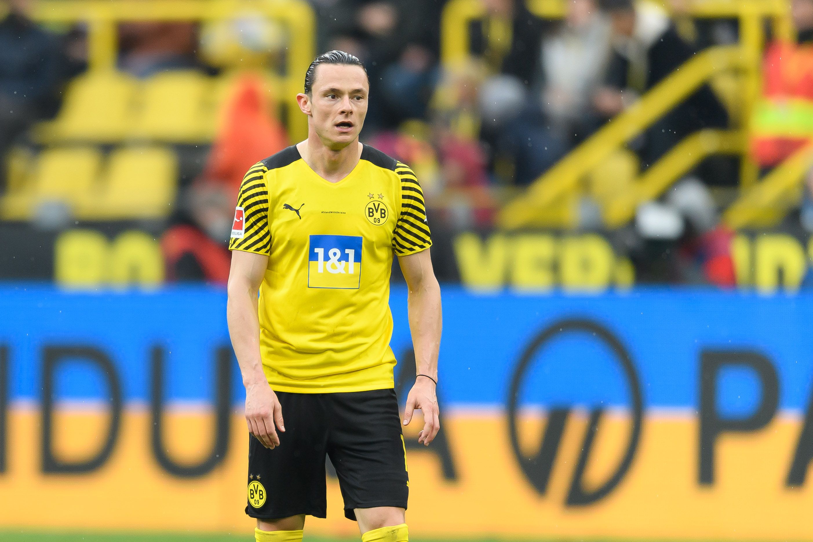 O zagueiro Nico Schulz durante partida do Borussia Dortmund