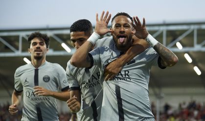 Clermont Foot v Paris Saint-Germain - Ligue 1 Uber Eats
