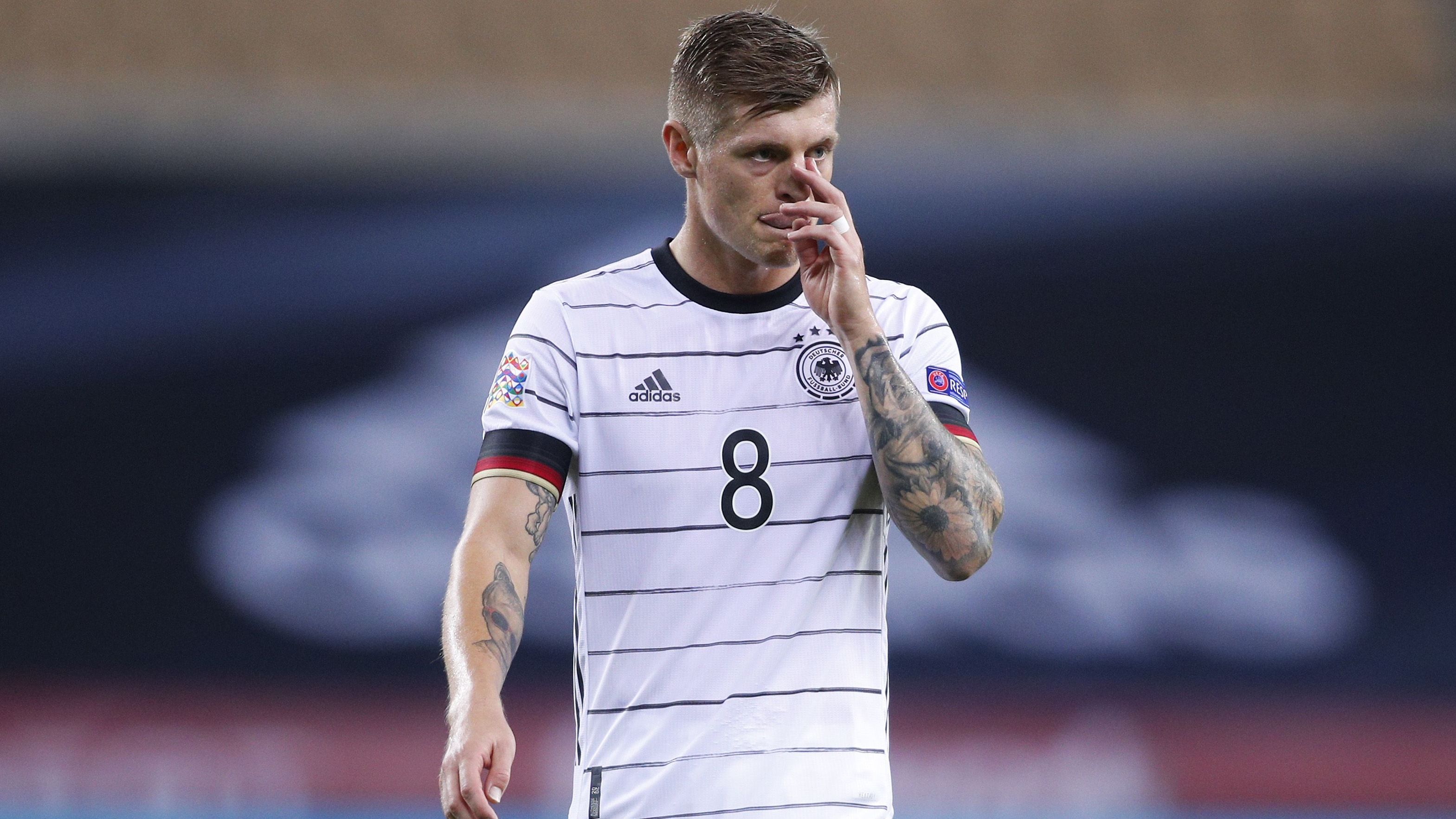 Toni Kroos no jogo Alemanha e Espanha, pela Liga das Nações / Photo by Fran Santiago/Getty Images