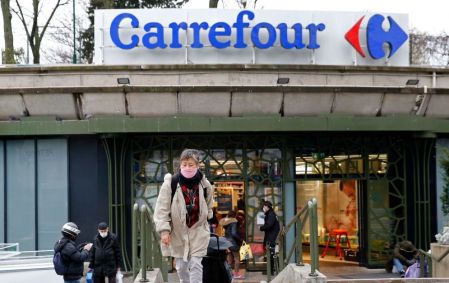 Unidade da rede de supermercados Carrefour em Paris, França