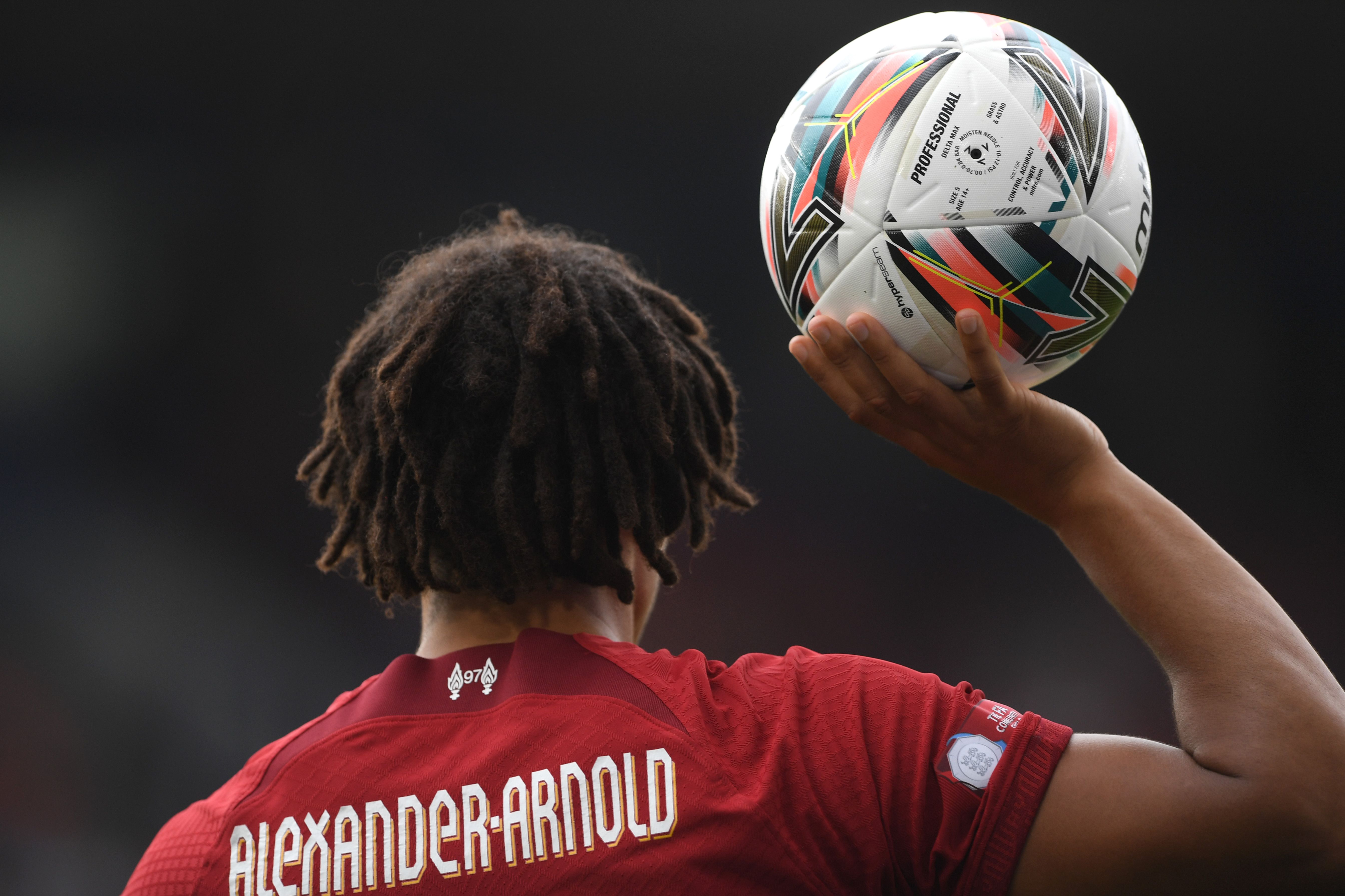 Em suas 161 aparições na Premier League, Trent Alexander-Arnold marcou 10 gols e deu 45 assistências / Harriet Lander/Copa/Getty Images,