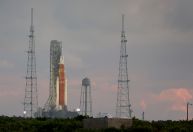 Nasa planeja lançar Artemis 1 na terça (27), mas chuva pode provocar adiamento