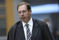 Corregedor vota para abrir processo disciplinar contra Hardt e desembargadores
