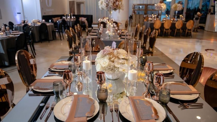 Uma mesa posta no casamento da Jamaicia e Jamal / Michaela Photography / Arquivo Pessoal
