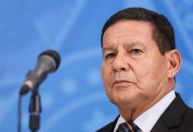 À CNN, Mourão diz esperar que episódio das joias seja esclarecido: “Todos estão lavando as mãos”
