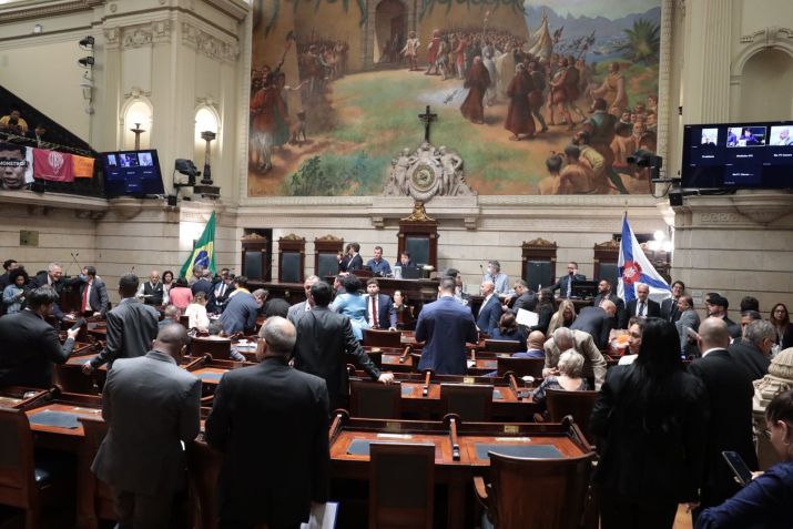 Dos 50 vereadores em atividade, 46 registraram presença em sessão para cassação de Gabriel Monteiro / Câmara dos Vereadores do Rio de Janeiro