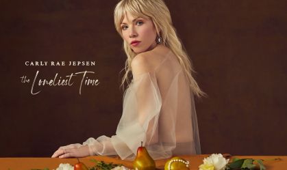 Carly Rae Jepsen anuncia novo álbum para outubro: "The Loneliest Time"