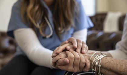 Dia Mundial da Osteoporose: entenda por que mulheres são mais suscetíveis à doença