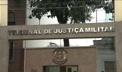 Justiça Militar de São Paulo absolve PM que pisou em pescoço de mulher negra
