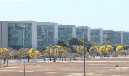 Debate: deputados discutem as escolhas dos nomes dos ministros do governo Lula