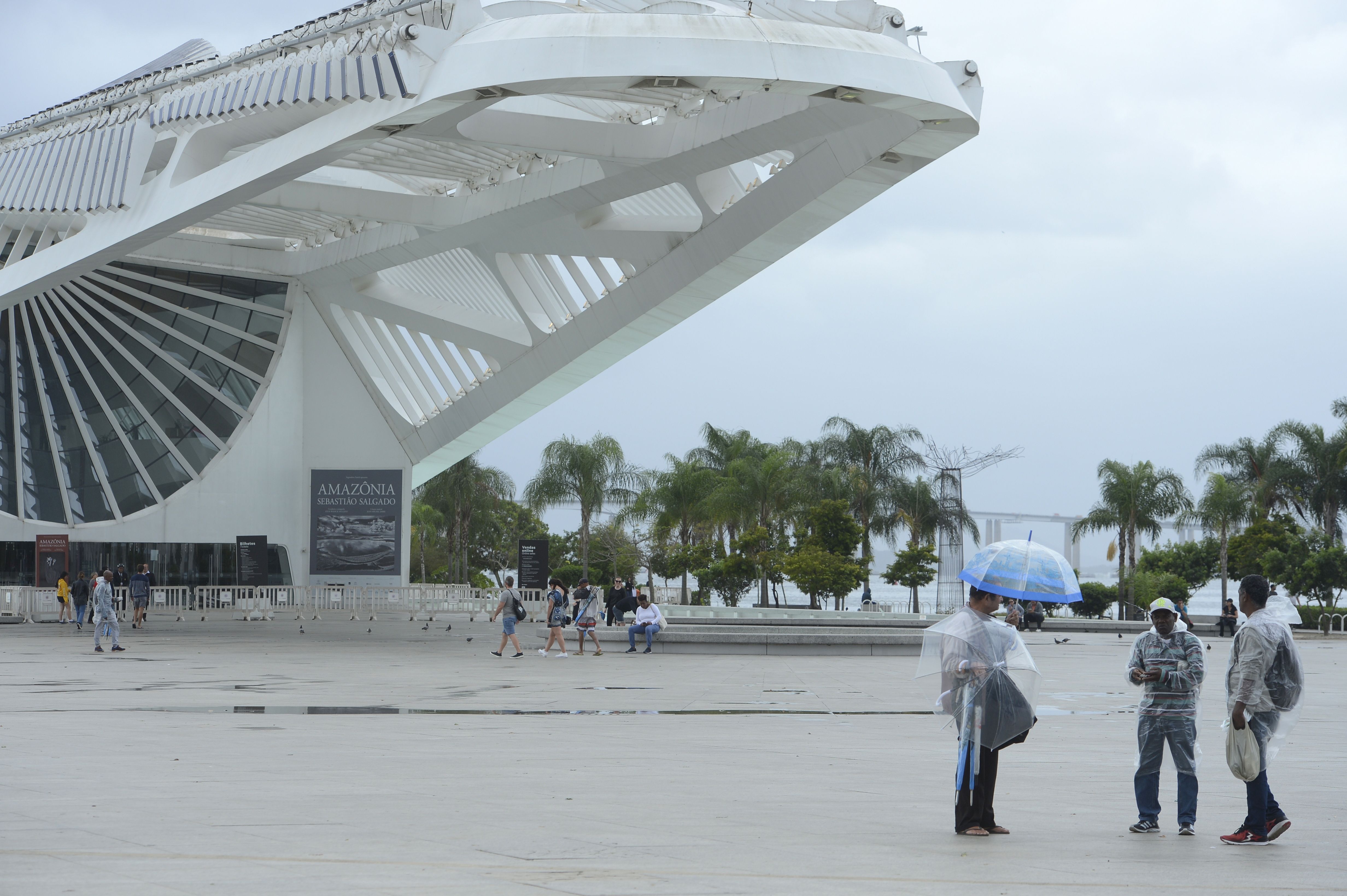 Passagem de frente fria faz cair a temperatura no Rio de Janeiro | frio | chuva | clima | tempo | previsão | museu do amanhã