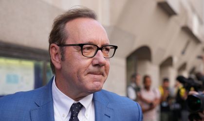 Kevin Spacey é condenado a pagar quase US$ 31 milhões à produtora de House of Cards