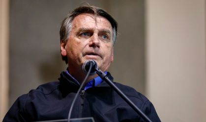 TSE dá dois dias para Bolsonaro se defender após representação do MPE