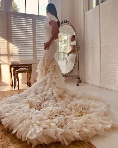 Jennifer Lopez e seu vestido de casamento com Ben Affleck/ Divulgação