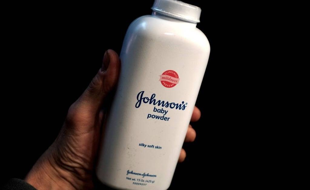 Johnson & Johnson vai pagar até US$ 5,5 bi para encerrar ações sobre talco
