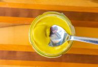 Condimento mais famoso da França, mostarda começa a sumir das prateleiras do país