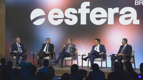 Painel "Equilíbrio dos Poderes" no seminário Esfera Brasil
