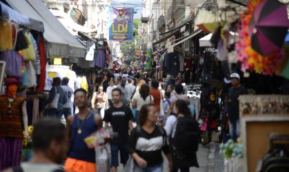 Regra para trabalho no comércio aos domingos vai entrar em vigor