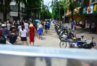 China age para conter surtos de Covid-19 em centros turísticos do Tibete e Hainan
