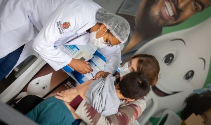 Campanha de vacinação contra paralisia infantil começa hoje em SP