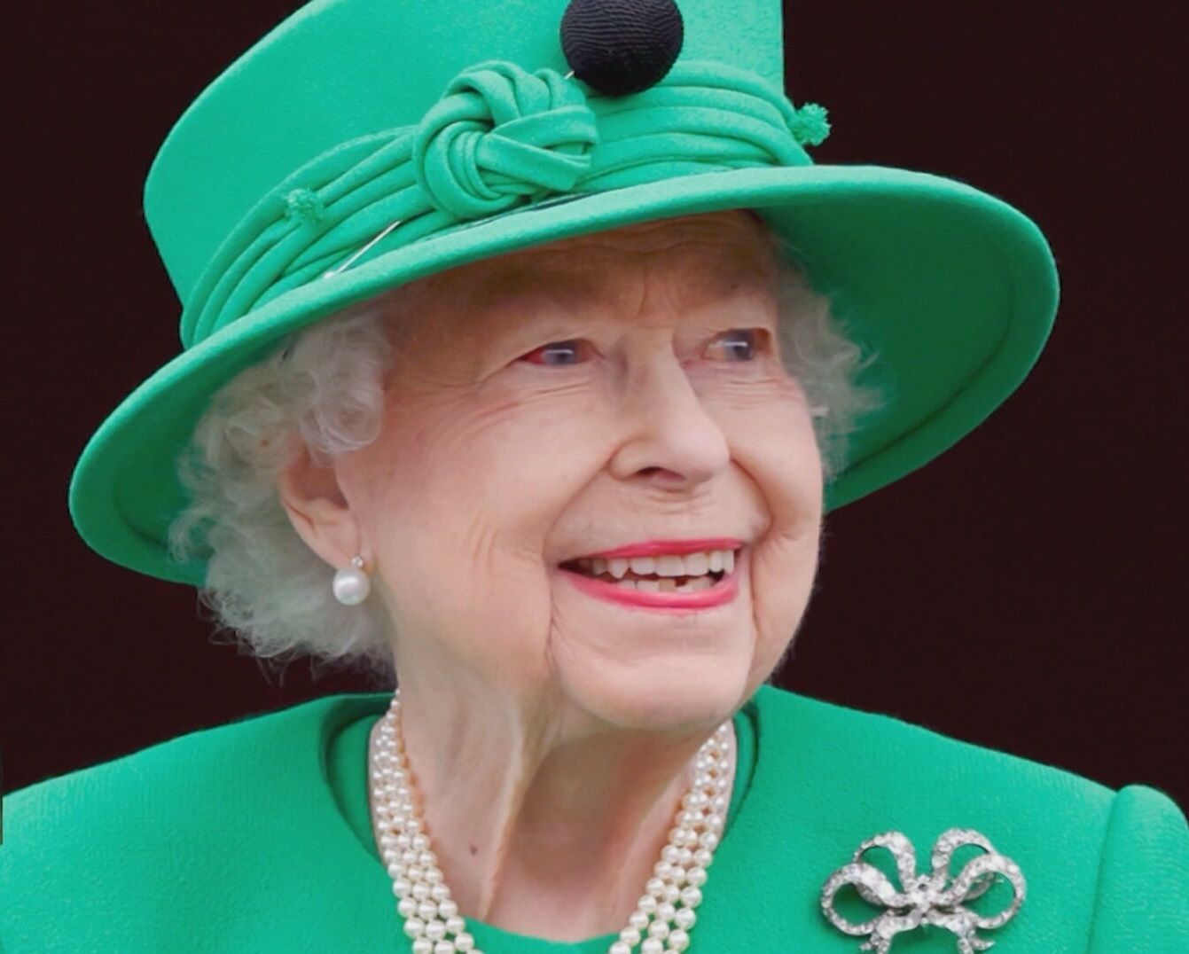 Documentário mostra os bastidores sobre a rainha Elizabeth II, que morreu aos 96 anos