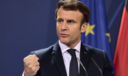 França considera proteger aliados europeus com arsenal nuclear, diz Macron