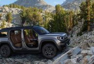Jeep prepara lançamento de três SUVs elétricos; conheça os modelos