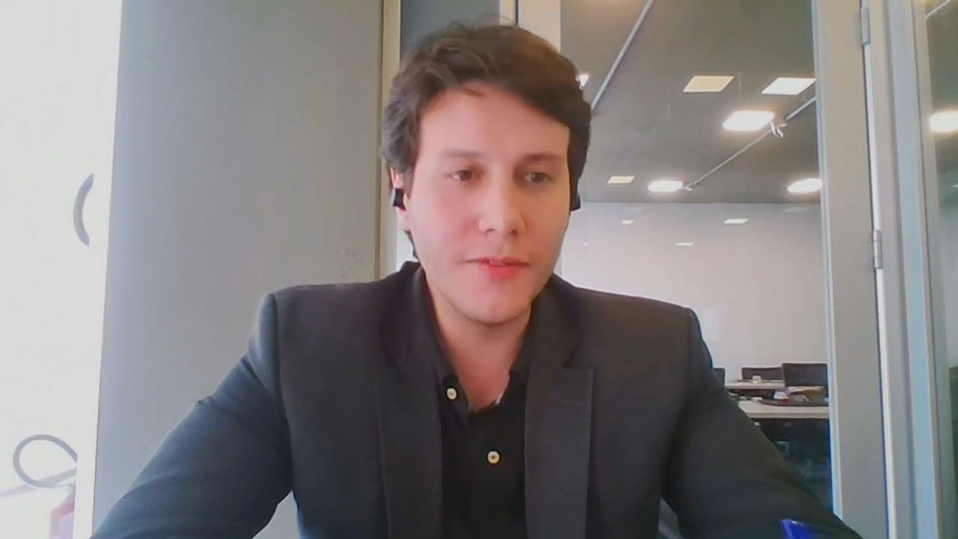 O cientista político Renato Dolci, em entrevista à CNN nesta sexta-feira (2)