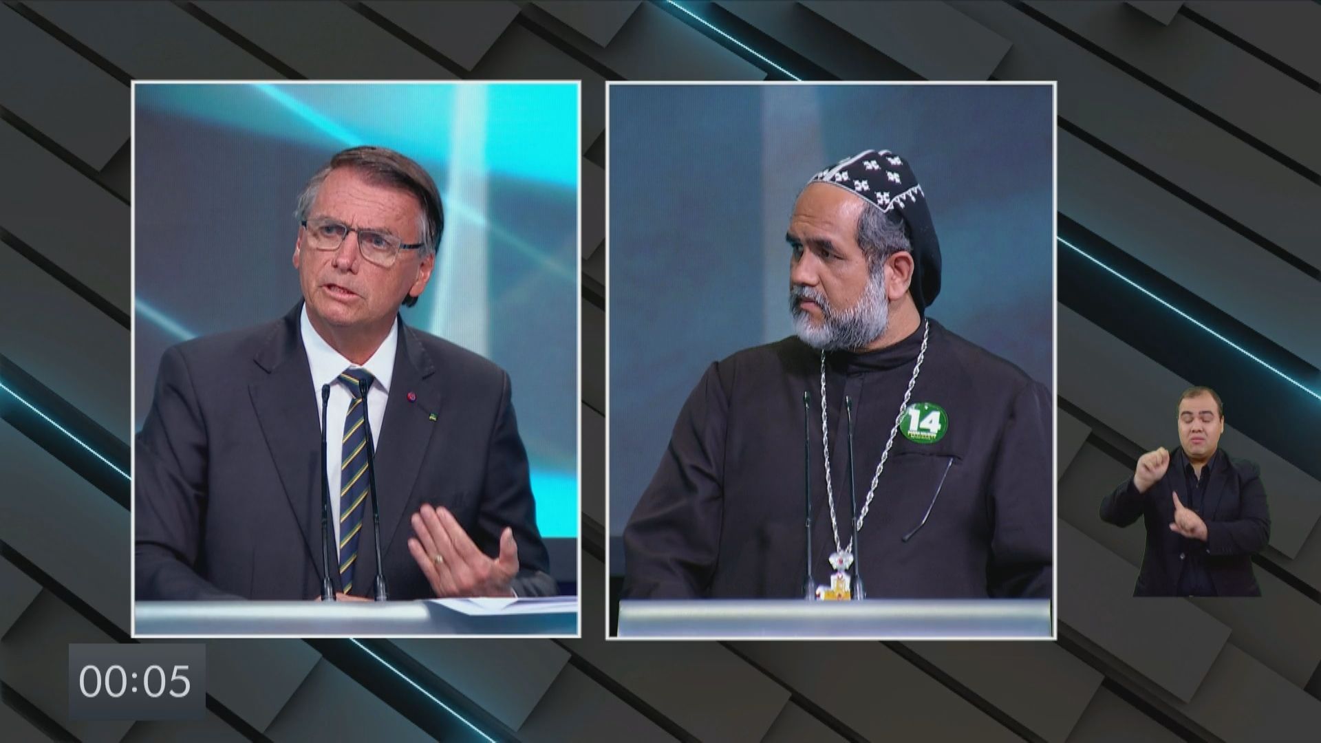 O candidato à Presidência Jair Bolsonaro (PL) perguntou para o também presidenciável Padre Kelmon (PTB) sobre a avaliação de seu governo