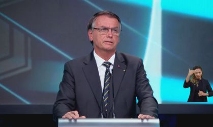 Fatos Primeiro: Bolsonaro acerta números de beneficiados com Auxílio Emergencial