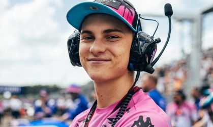 Oscar Piastri correrá pela McLaren na F1 após disputa contratual com Alpine