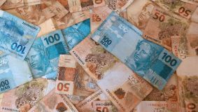 real reais dinheiro