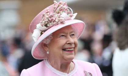 Rainha Elizabeth II foi importante para fortalecer laços com países, diz cônsul