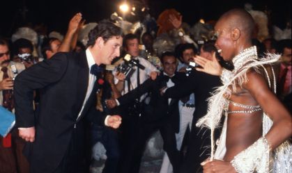 "Era muito desengonçado", diz ícone da Beija-Flor que sambou com rei Charles