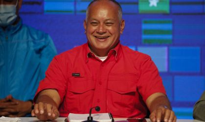 Deputado chavista chama presidente chileno de "bobo", "ridículo" e "cachorrinho"