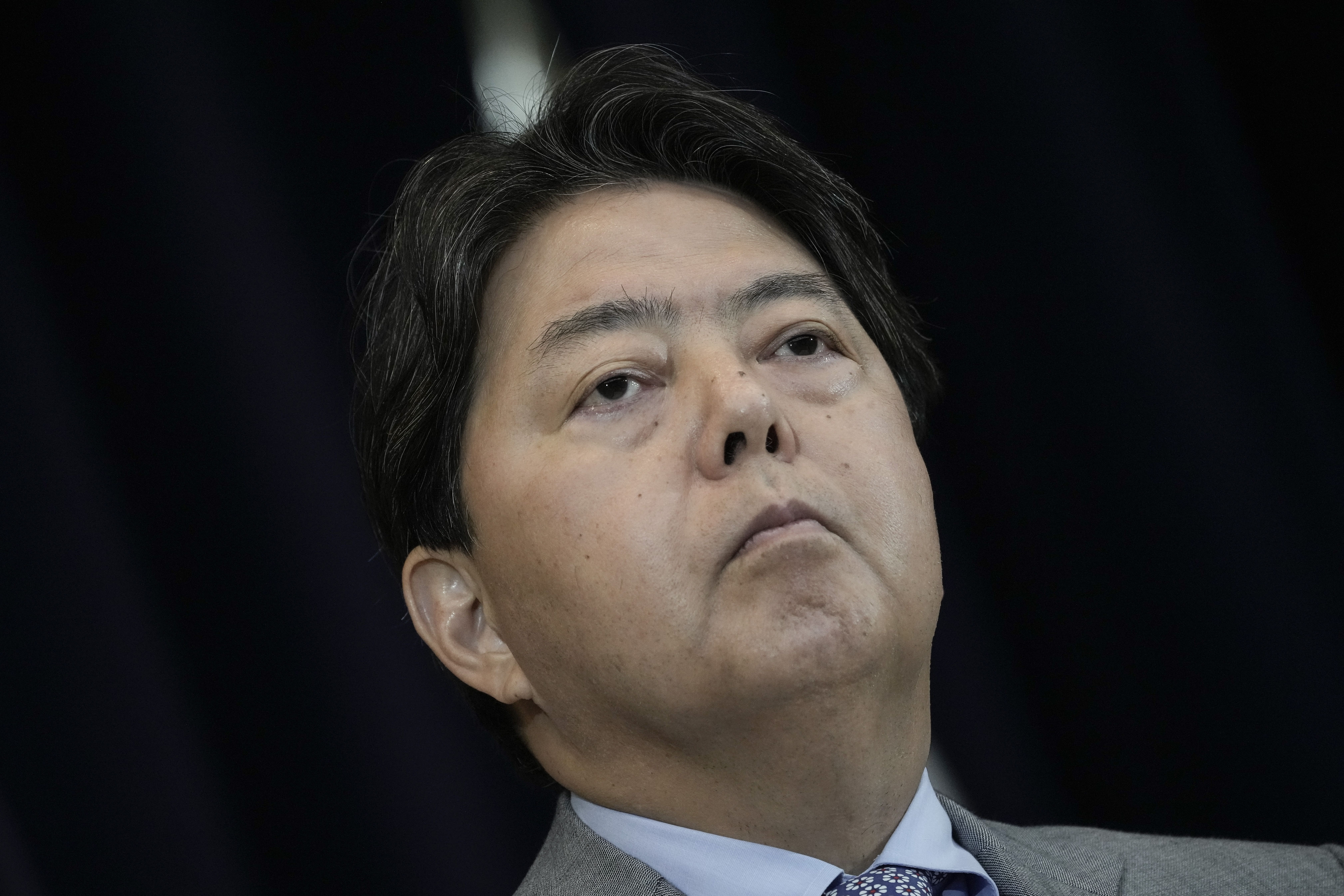 Imagem de destaque do post: Ministro japonês condena prisão de diplomata na Rússia